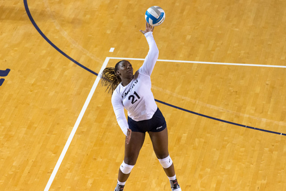 Leah Saunders_Emory Volleyball